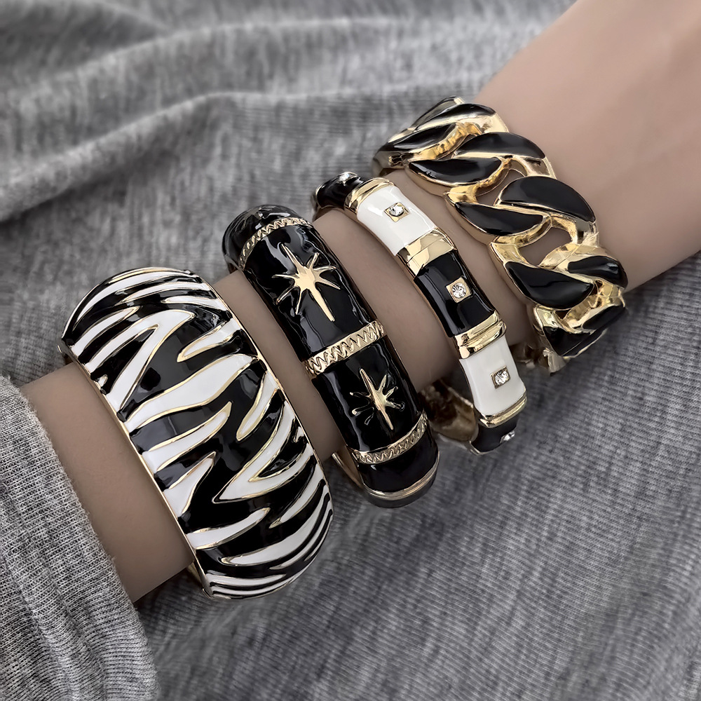 Zebra Tablet Accessories - Enameled Golden Plated Zebra-Print Shape Round
